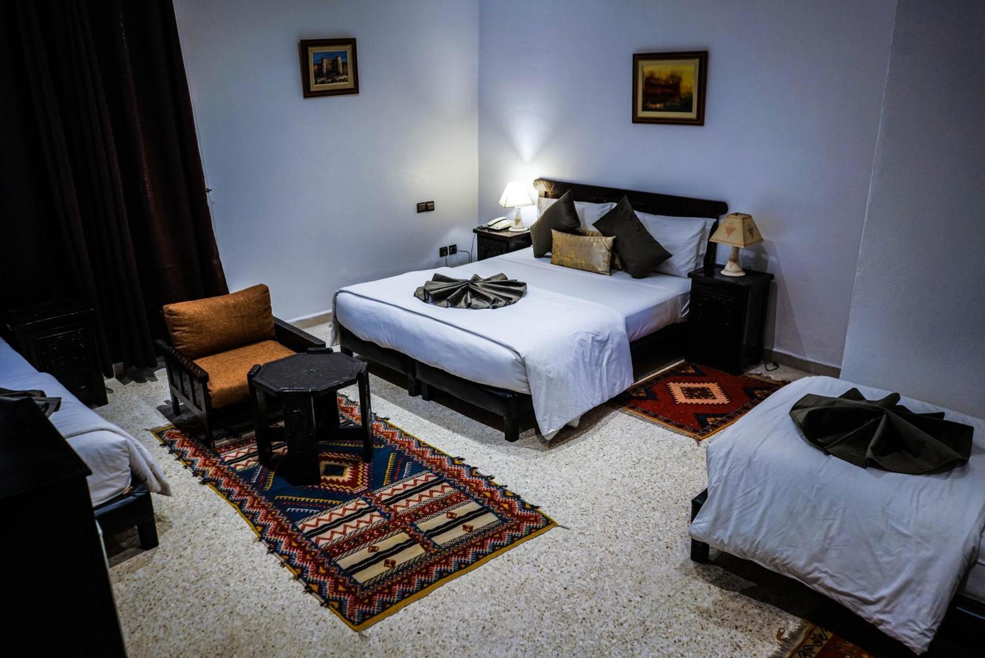 Hotel La Perle Du Sud Ouarzazate Buitenkant foto
